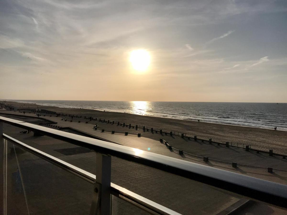 Panoramic Seaview Apartment With Free Private Garage Ostend Exterior photo